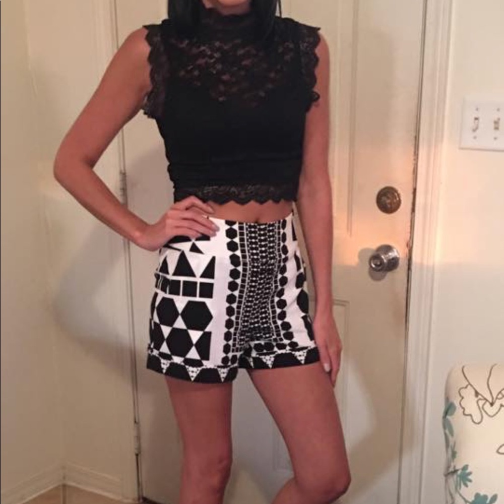 Bebe High waisted shorts